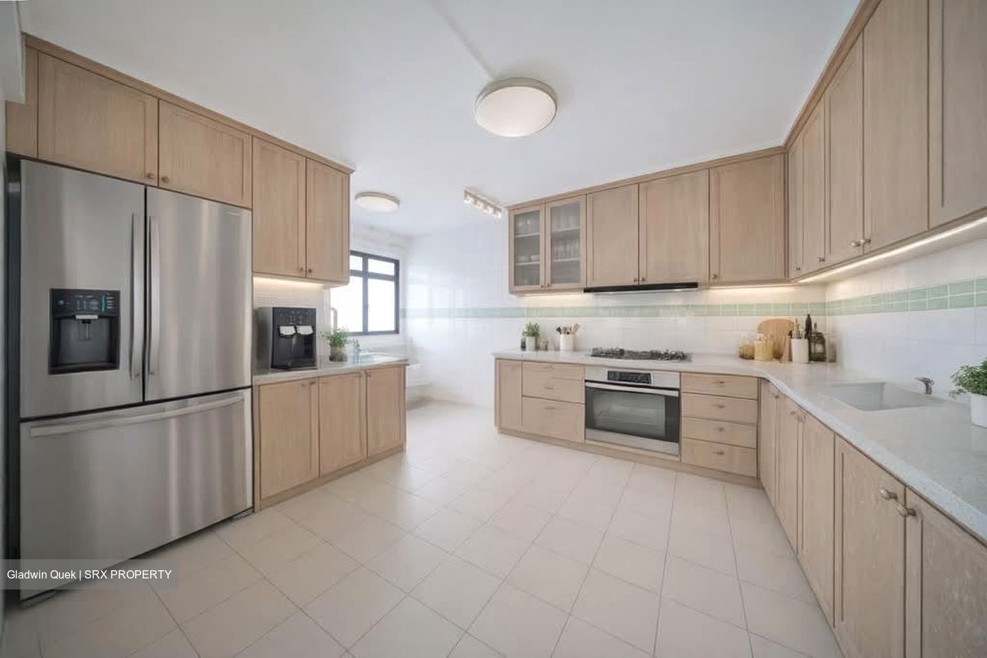 Blk 222 Pasir Ris Street 21 (Pasir Ris), HDB Executive #548199321
